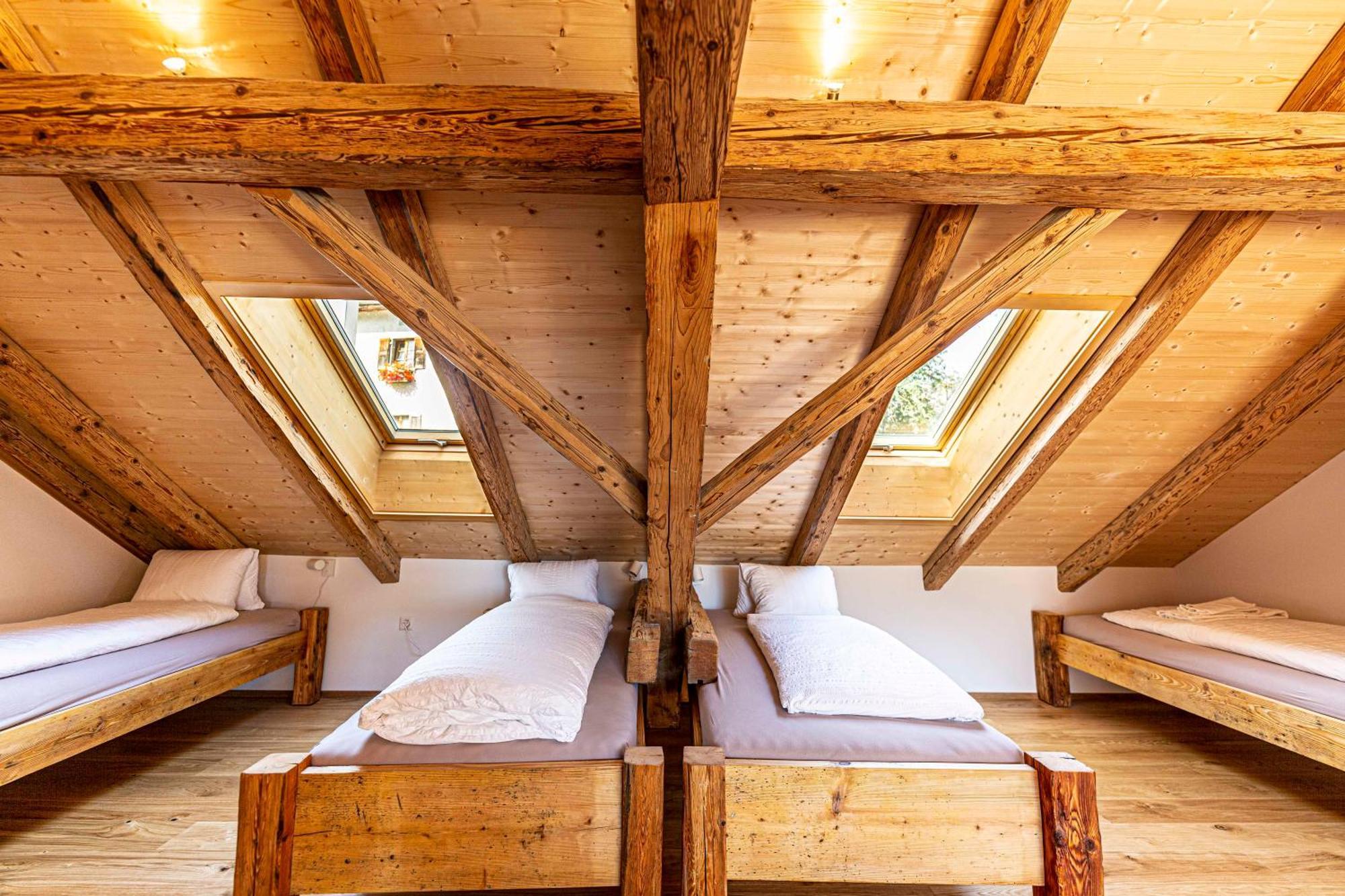 Gasthaus Roessli Versam Экстерьер фото