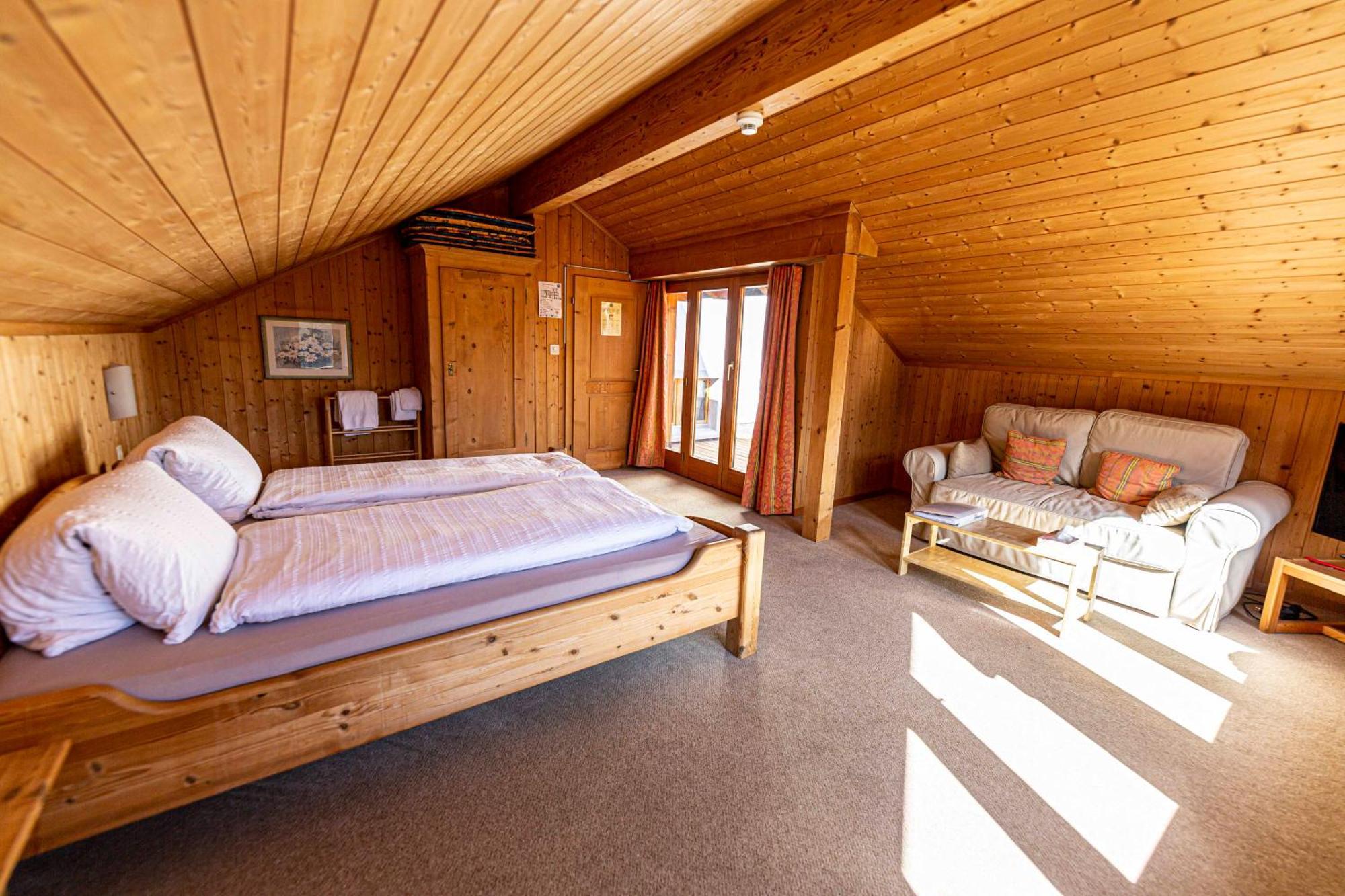 Gasthaus Roessli Versam Экстерьер фото