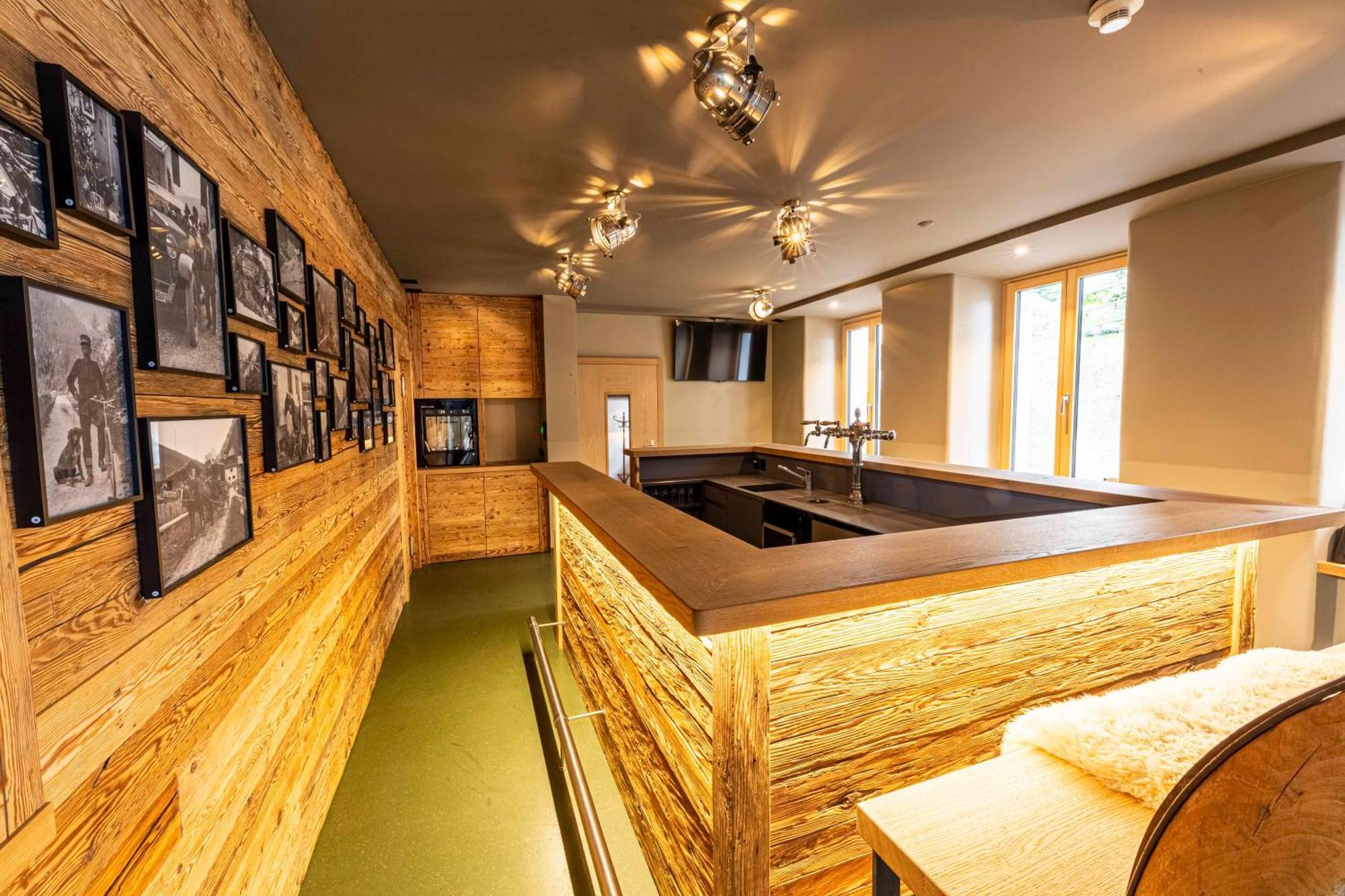 Gasthaus Roessli Versam Экстерьер фото