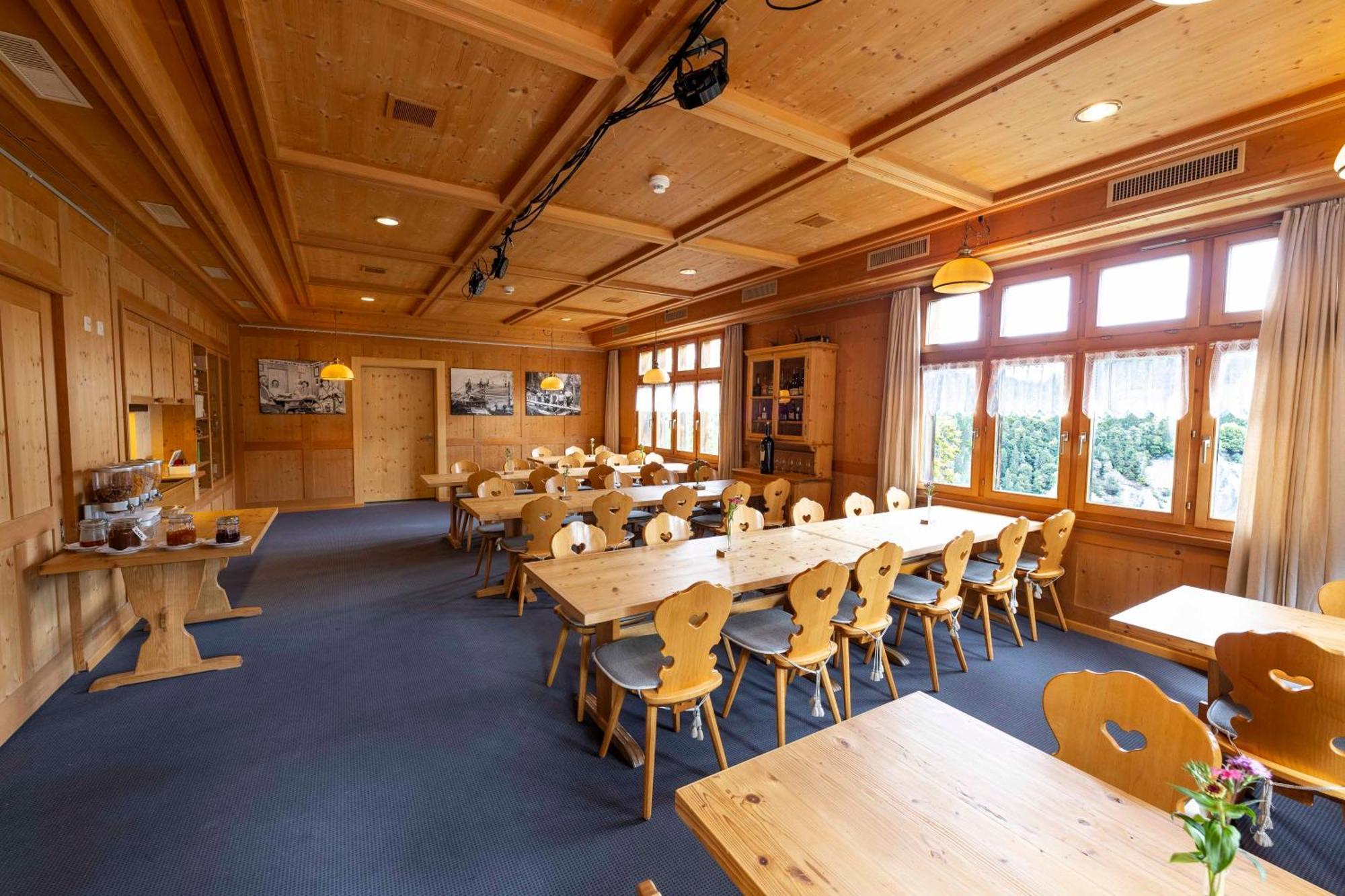 Gasthaus Roessli Versam Экстерьер фото