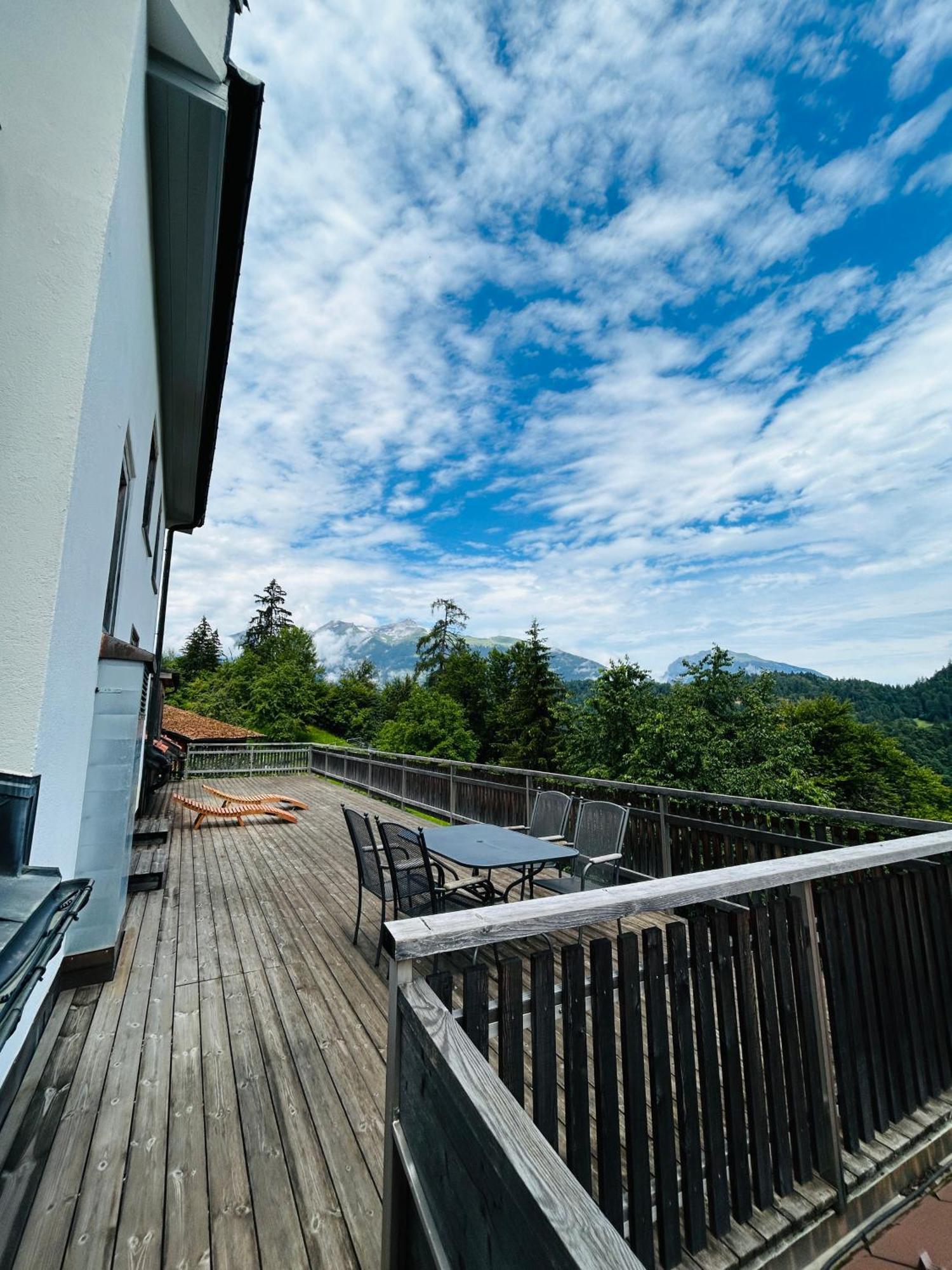 Gasthaus Roessli Versam Экстерьер фото